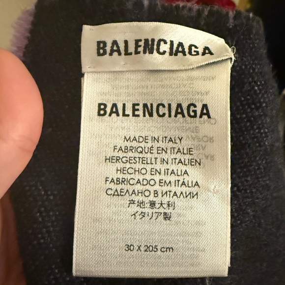 BALENCIAGA SCARF - Picture 3 of 3